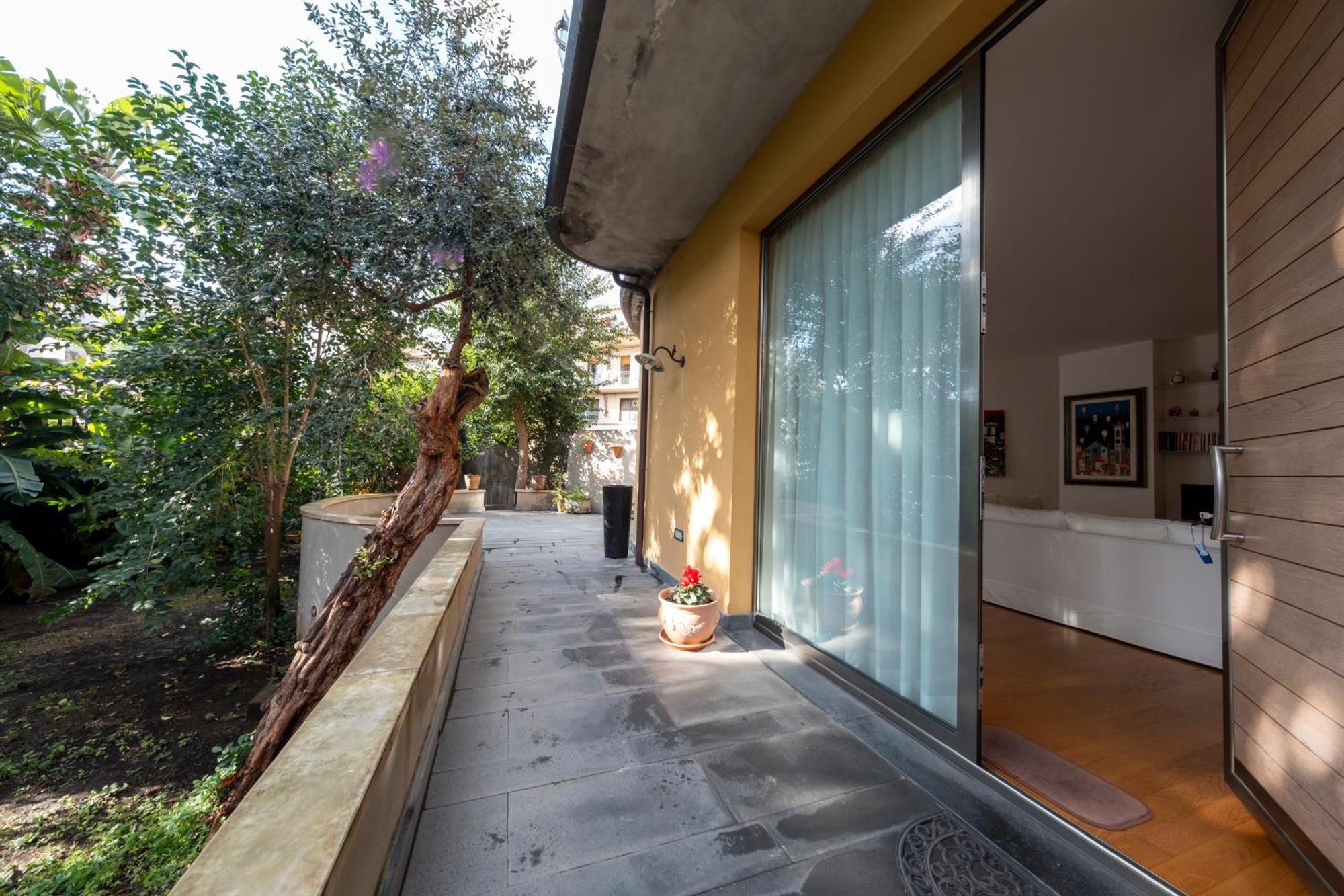 La Corte Dei Nespoli Acireale Exterior photo