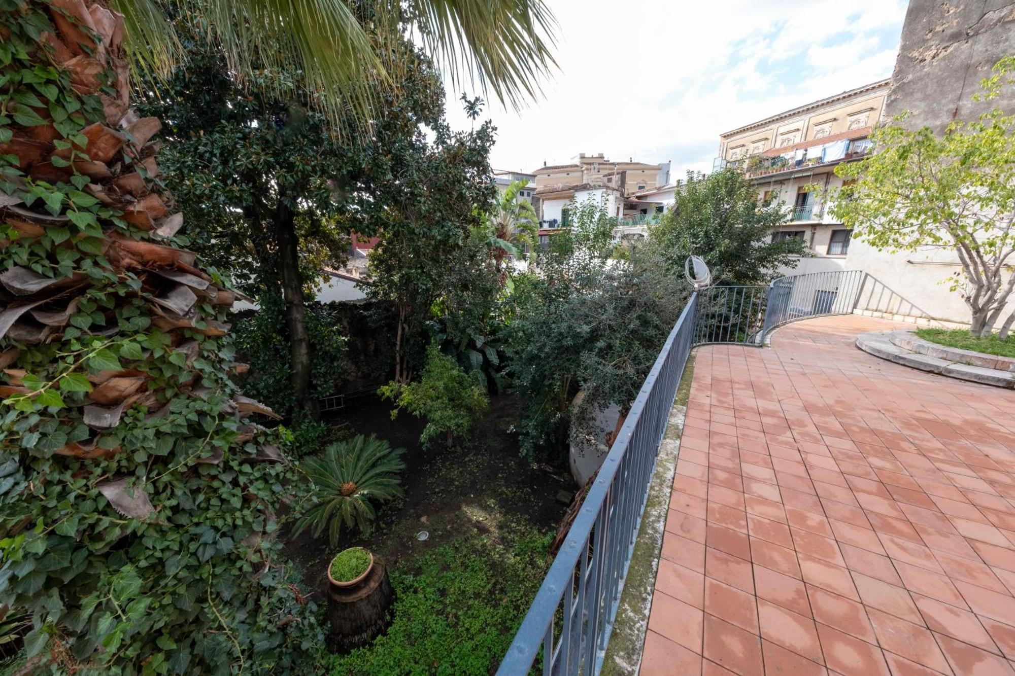 La Corte Dei Nespoli Acireale Exterior photo