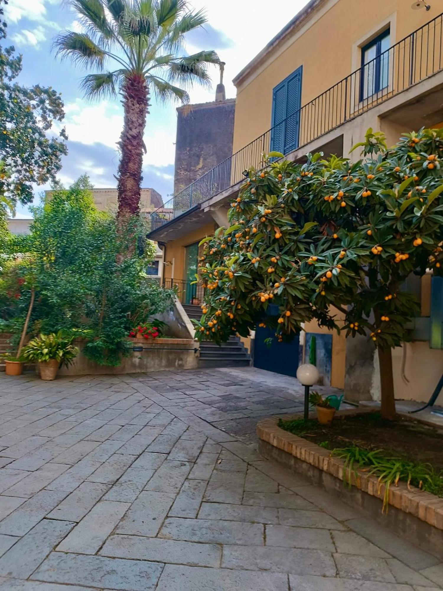 La Corte Dei Nespoli Acireale Exterior photo